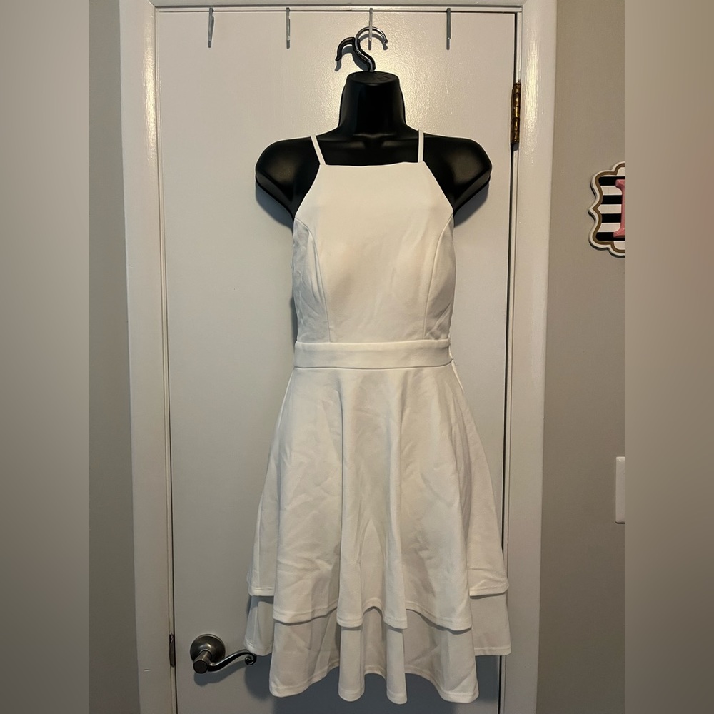 *SOLD* Elegant White Altar’d State Dress